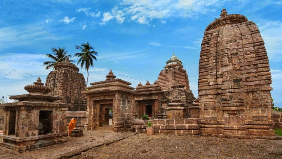 Sri Mukhalingeswara Temple